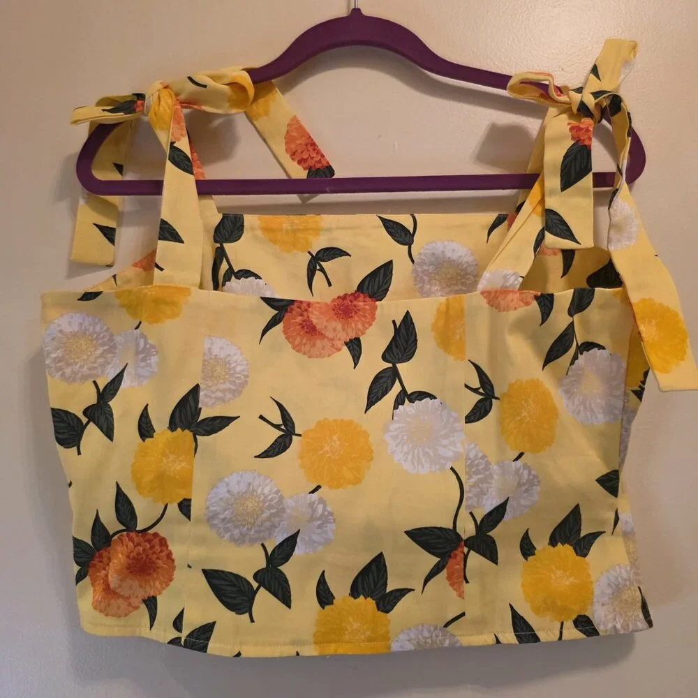 Collectif Yellow Floral Cropped Top XL - Picture 4 of 4